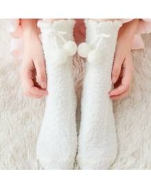 ROMWE Pom Pom Decor Fuzzy Socks