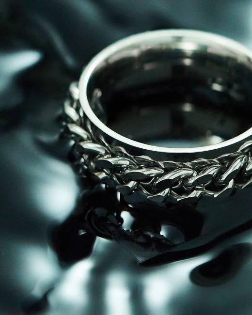 Sentio | Silver-Tone Stainless Steel Curb Chain Ring | In stock! | Lucleon