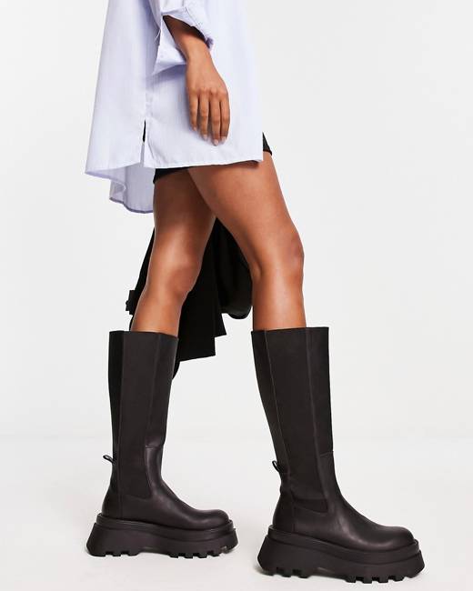 Pull and sale bear chunky boots