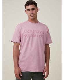Cotton On Men - Loose Fit Text T-Shirt - Chalk pink/goodtime studios