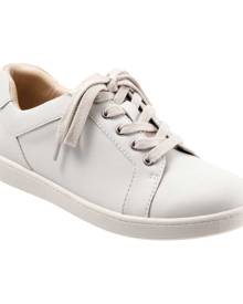 Women's Trotters Adore Sneaker