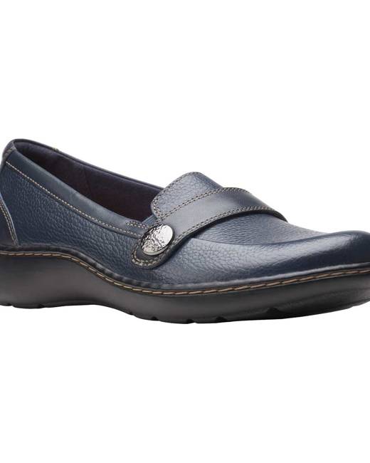 womens black loafers clarks