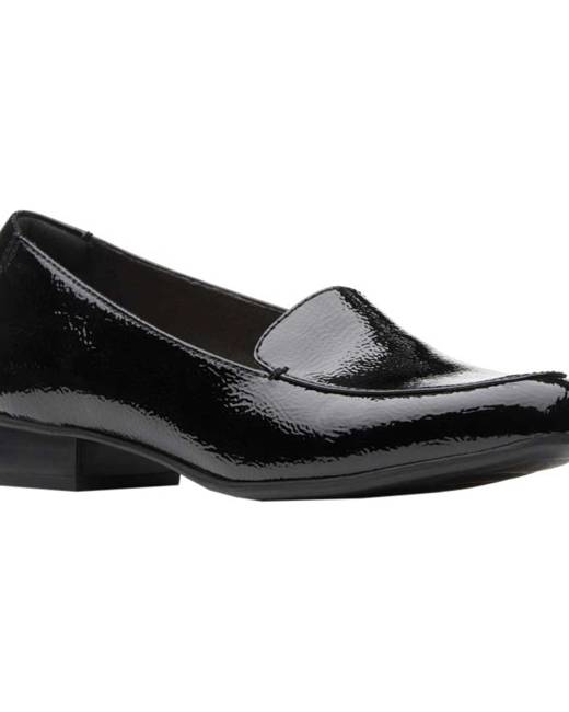 clarks patent leather loafers