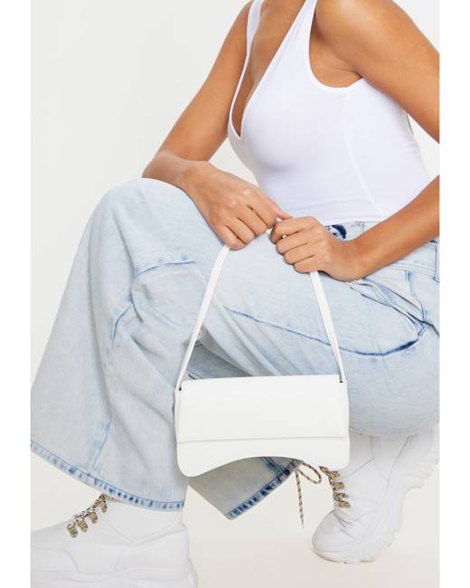PrettyLittleThing White Croc Chunky Chain Shoulder Bag in White