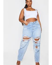 PRETTYLITTLETHING Plus Light Wash Ripped Mom Jeans