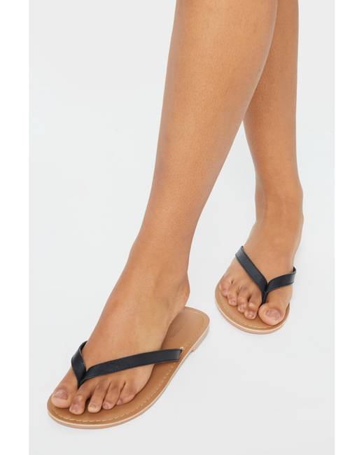 Women's Thong Sandals at Pretty Little Thing