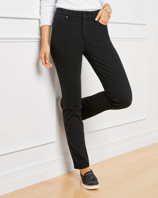 Ava & Viv. Women's Plus Size Skinny Jeans