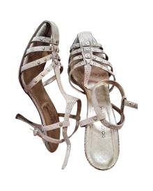 Dolce & Gabbana beige Leather Sandals