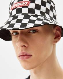 Bershka reversible bucket hat in checkerboard print-Black
