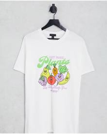 New Look oversized T-shirt with eat more plants print in white New Look oversized T-shirt with eat more plants print in white