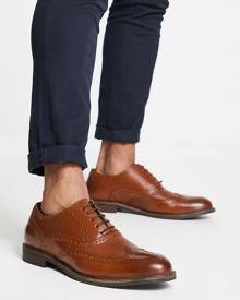 Red Tape leather brogues in tan-Brown