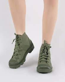 public desire khaki boots