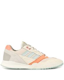 adidas colour panelled sneakers - Brown