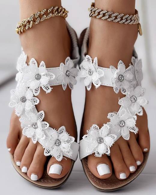 Toe ring flower discount design flat sandals