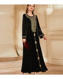 SHEIN Scoop Neck Embroidery Velvet Kaftan Dress