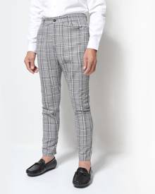 SHEIN Men Plaid Tapered Pants