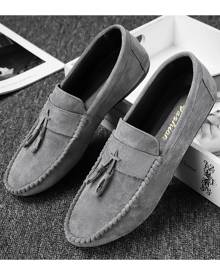 SHEIN Men Minimalist Tassel Loafers