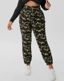 SHEIN Plus Camo Print Jogger Jeans