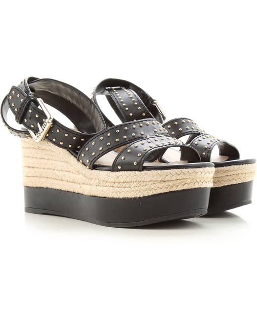 Guess hot sale wedge sandals