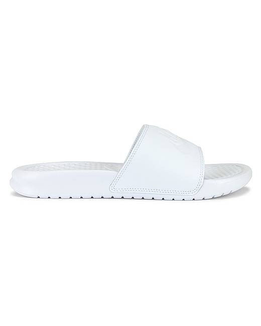 Nike white flip online flops womens