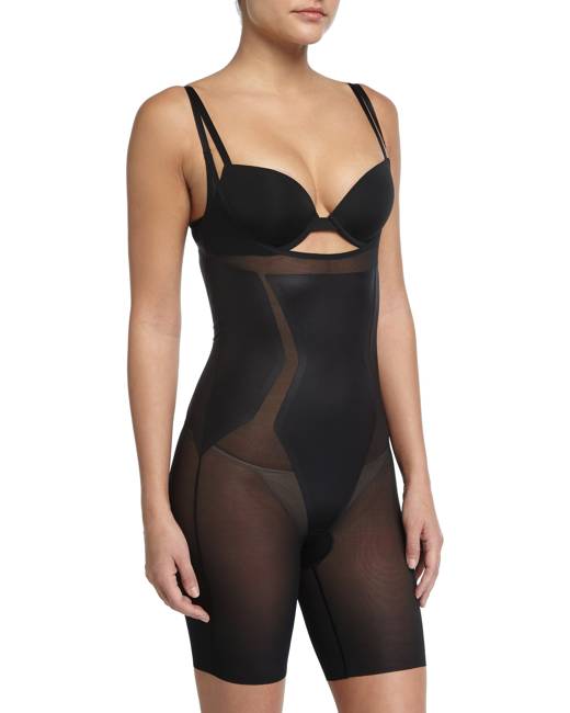 Spanx Oncore high-waisted mid-thigh super firm shaping short in
