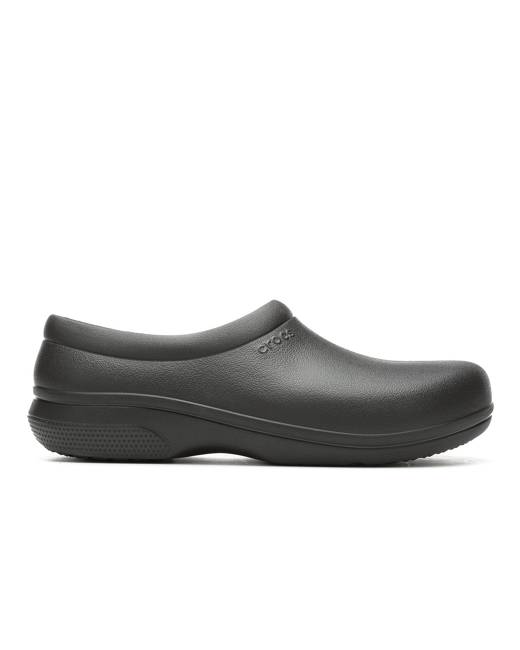 mens crocs shoe carnival