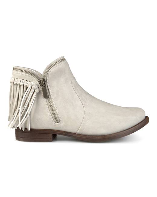 journee collection fringe bootie