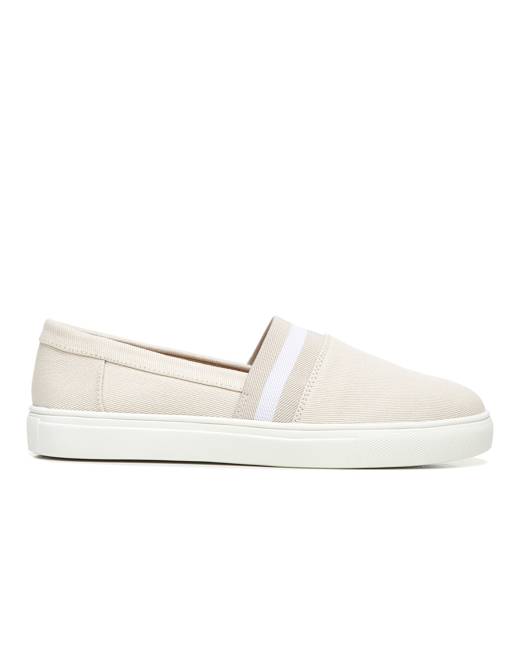 LADIES WHITE SLIP ON CANVAS PUMP WITH TWIN GUSSET TRIM IN SIZES 3-8 