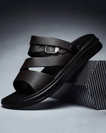 Men Buckle Decor Two Way Wear Slides