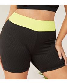SHEIN Plus Contrast Waist Textured Sports Shorts