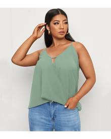 SHEIN Plus Cut Out Front Cami Top