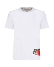 Calvin Klein T-shirt With Contrasting Logo Calvin Klein T-shirt With Contrasting Logo