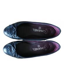 Chanel black Leather Ballet Flats