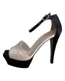 Chanel \N Black Cloth Sandals for Women