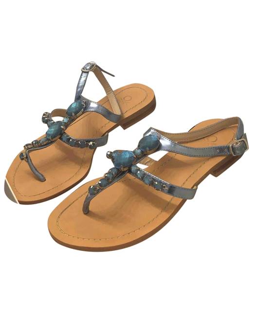 benetton sandals