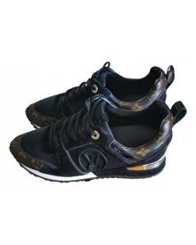 Louis Vuitton Run Away Brown Leather Trainers for Women 36.5 EU Louis Vuitton Run Away Brown Leather Trainers for Women 36.5 EU