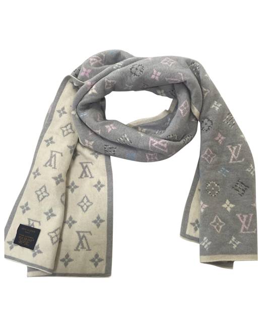 Shop Louis Vuitton Monogram Wool Cashmere Plain Logo Knit & Fur Scarves  (SWEET DREAMS SCARF, M77379, M77856) by Mikrie