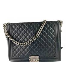 Chanel Boy Black Leather handbag for Women \N