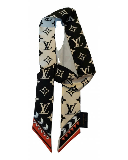 Shop Louis Vuitton Monogram Wool Cashmere Plain Logo Knit & Fur Scarves  (SWEET DREAMS SCARF, M77379, M77856) by Mikrie