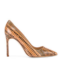 Manolo Blahnik BB 105 Pump in Camel Brown Snake - Animal Print,Neutral. Size 35 (also in ).