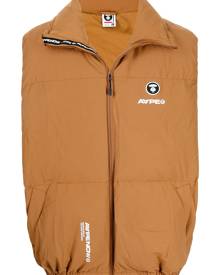 AAPE BY *A BATHING APE® logo-patch padded puffer gilet - Brown