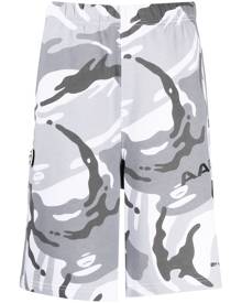 AAPE BY *A BATHING APE® logo-appliqué camouflage-print shorts - White