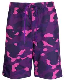 A BATHING APE® camouflage-pattern drawstring shorts - Purple