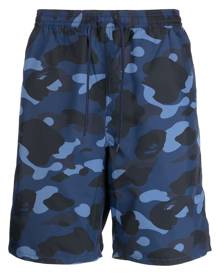 A BATHING APE® camouflage-pattern drawstring shorts - Blue