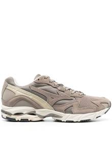 Mizuno panelled low-top sneakers - Brown