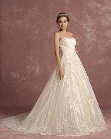 milanoo.com Ivory Wedding Dress Lace Applique Bridal Gown A Line Strapless Sleeveless Cathedral Train Bridal Dress