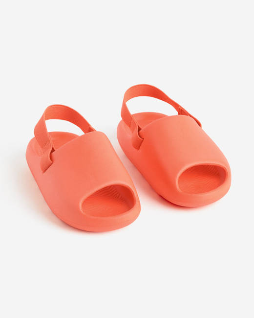 H and discount m flat sandals